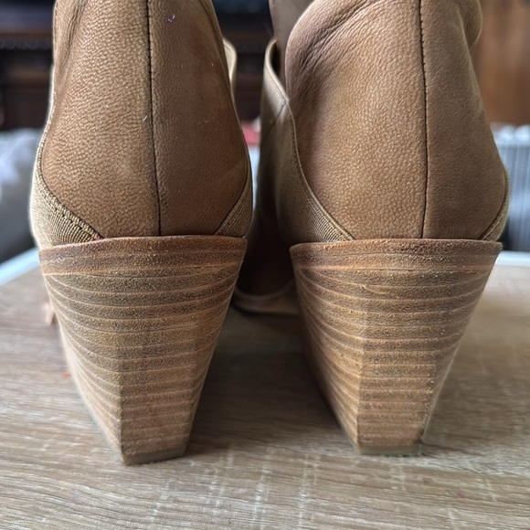 Eileen Fisher boots Even Tumbled Nubuck Ankle Booties Tan 9 stacked heel so cozy - Picture 3 of 4